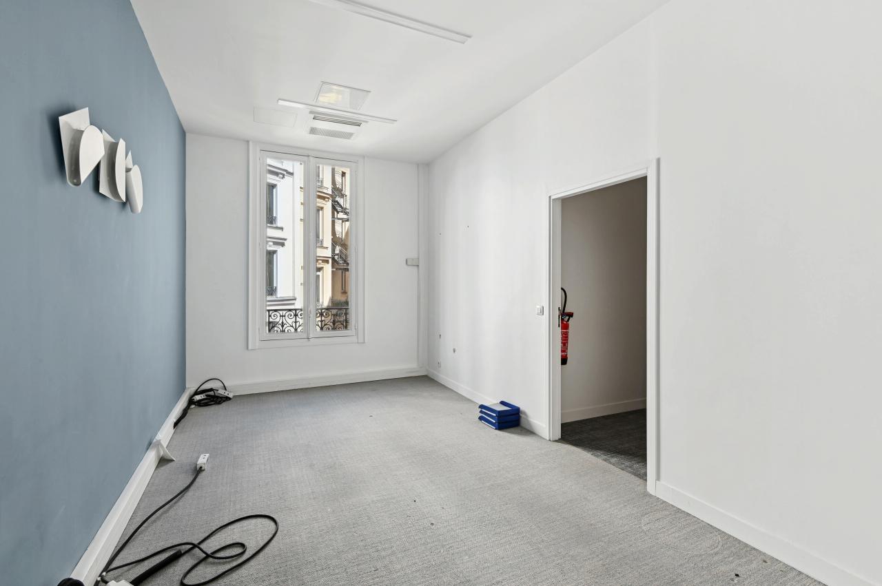 Bureau Paris 759m² Location bureau Paris OLBUR2308357 6